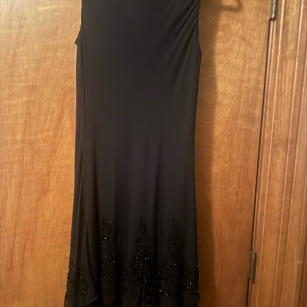 Jones New York Black Sleeveless Wedding Dress
